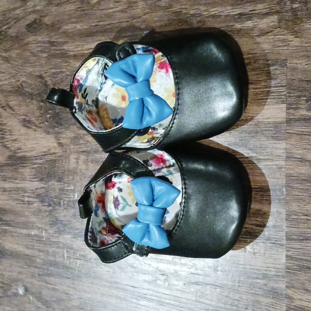 Disney Alice in Wonderland Costume baby bodysuit. Size 3-6mo. - Picture 3 of 4